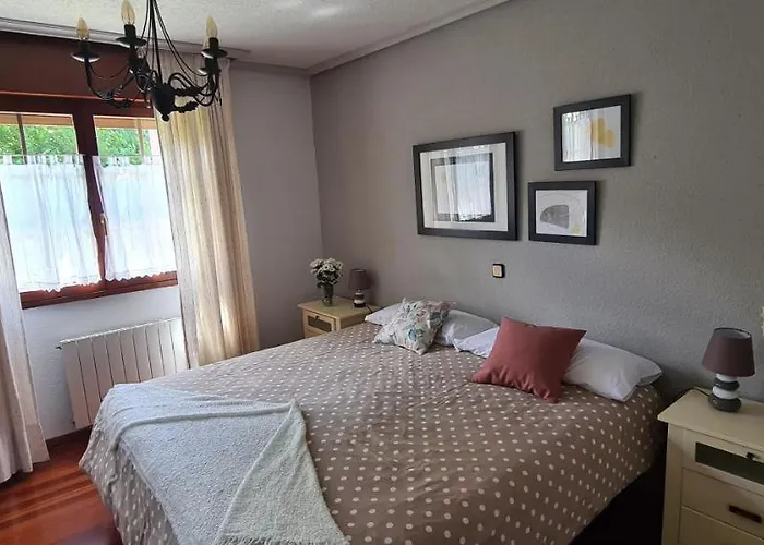 Parientucas 別荘 *